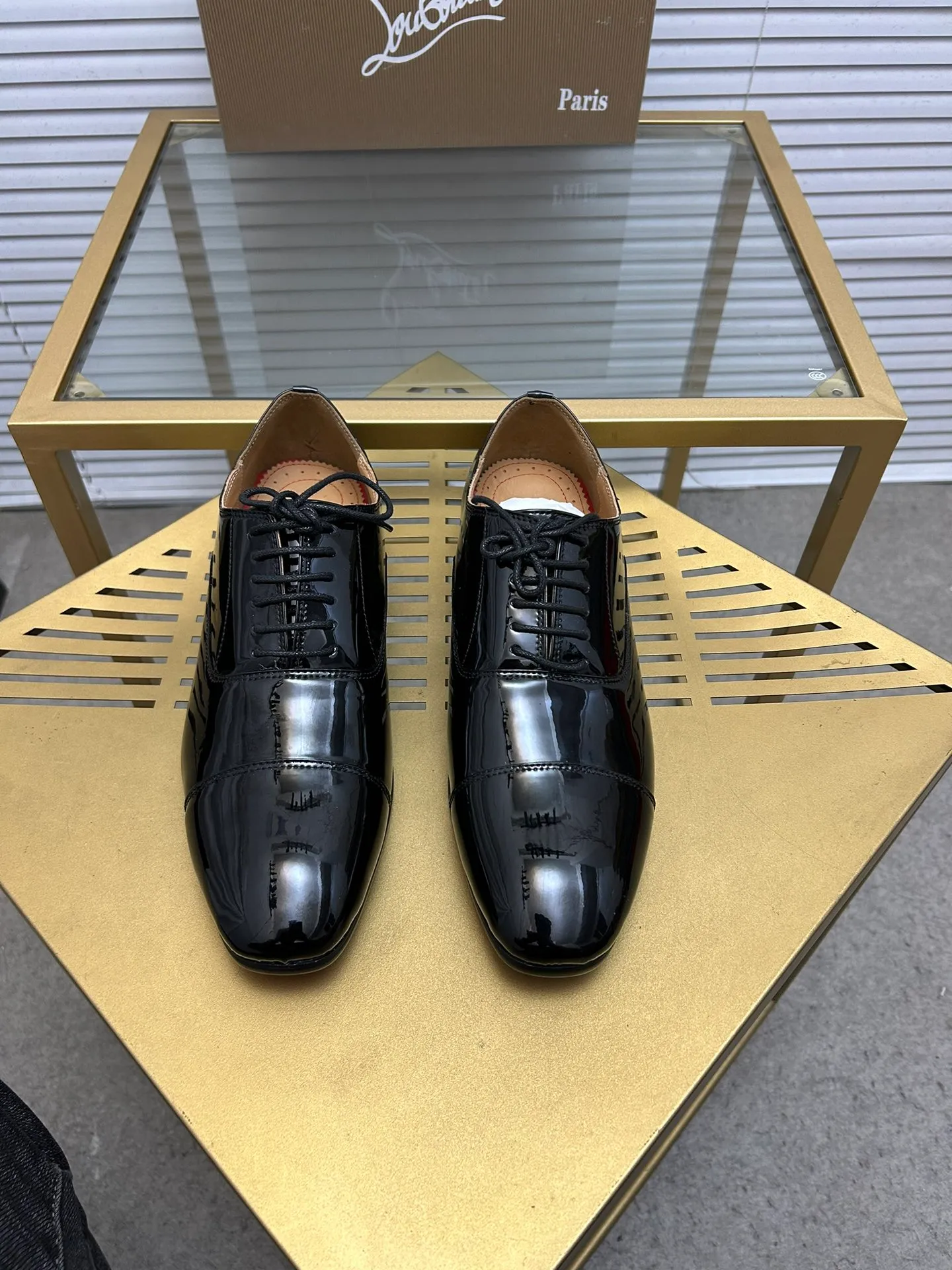 (Customized model) Ex-factory price is 500. christian louboutin (CL red sole shoes) counter series, casual sneakers for couples 📢 📢 📢 Exclusive hot style release 🎈🎈💪 Movable latex feet 👻 Finished outsole line [Proud] 😝Female 35-40# Male 38#-46, global supply😝 [Top version]: Original imported genuine leather upper, top original leather lining, original molded TPU outsole, original 1:1 detail processing, original shoe last,